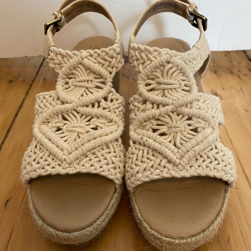 Soul Naturalizer Crochet Wedge